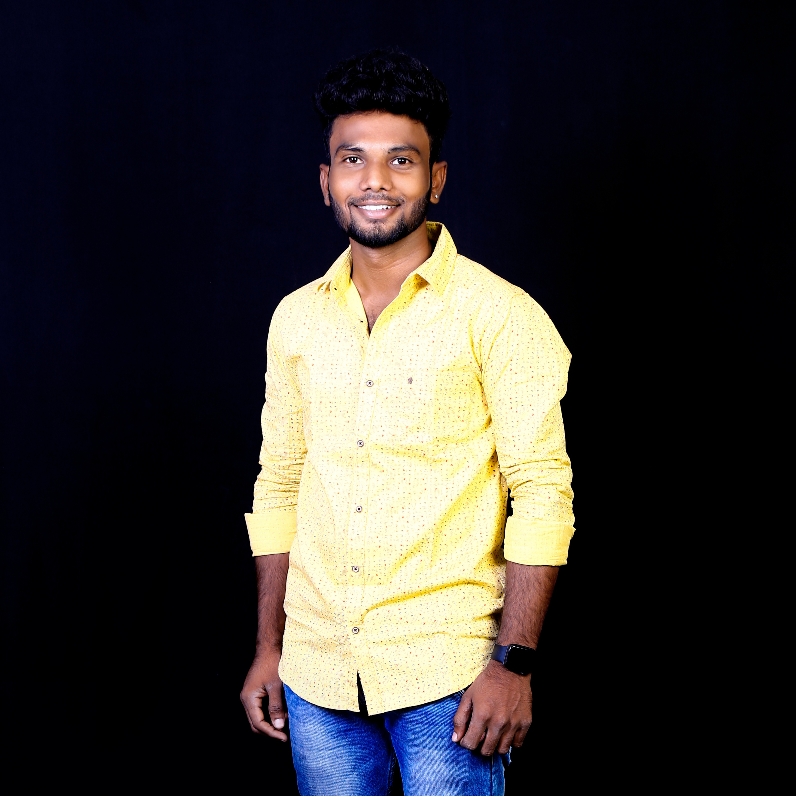 A portrait of Sakthivel